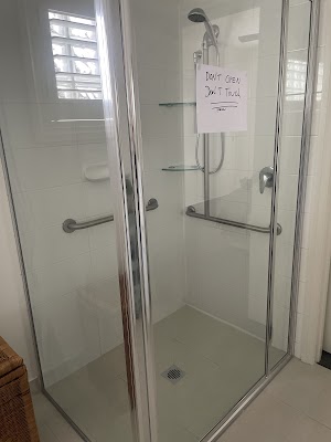 North Geelong Glass work 3