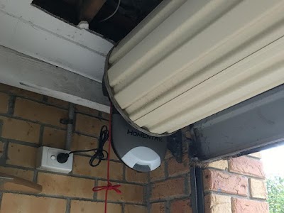 Penso Pacific Garage doors and gates repair work 3