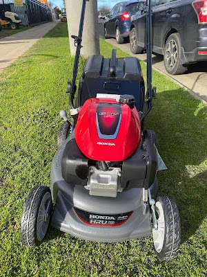 Perc’s Pruning and Lawnmowing photo 2