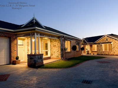 Peter Thomson Master Builders