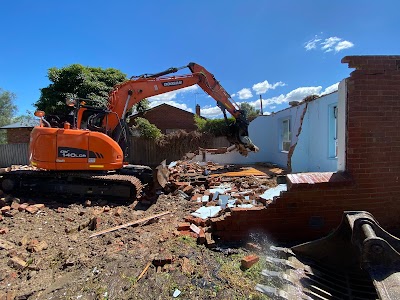 Red Brick Demolition photo 1