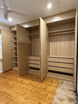 Robes Collective photo 2