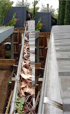 Spotless Gutter Cleaning Bayside work 3