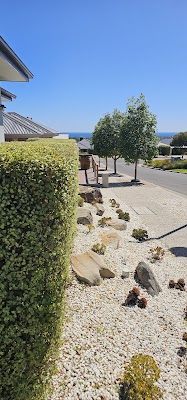 Sunset lawns and landscapes - Lawn mowing Port Noarlunga South work 4