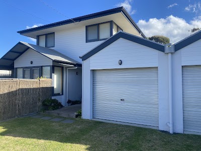 Turning Heads Painting work 1