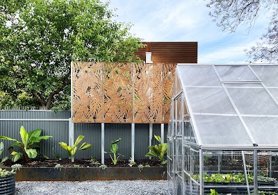 Nomadic Home & Garden