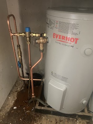 PLUMBING SERVICES PTY LTD