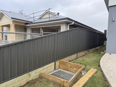 QUALITY FENCING & GATES