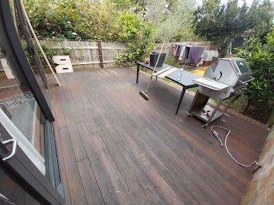 RECKS CARPENTRY & BUILDING